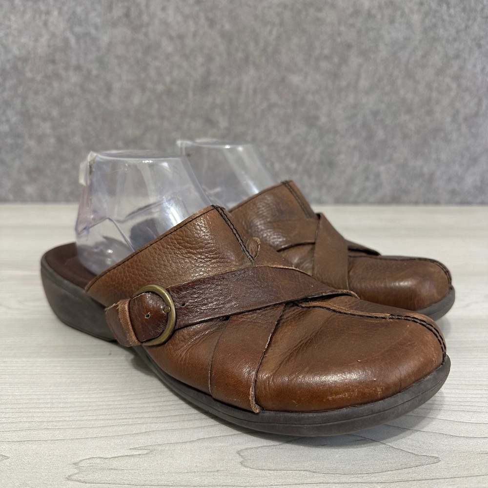 Clarks Artisan Mules Womens 11 Brown Leather Crisscross Buckle Strap Clogs